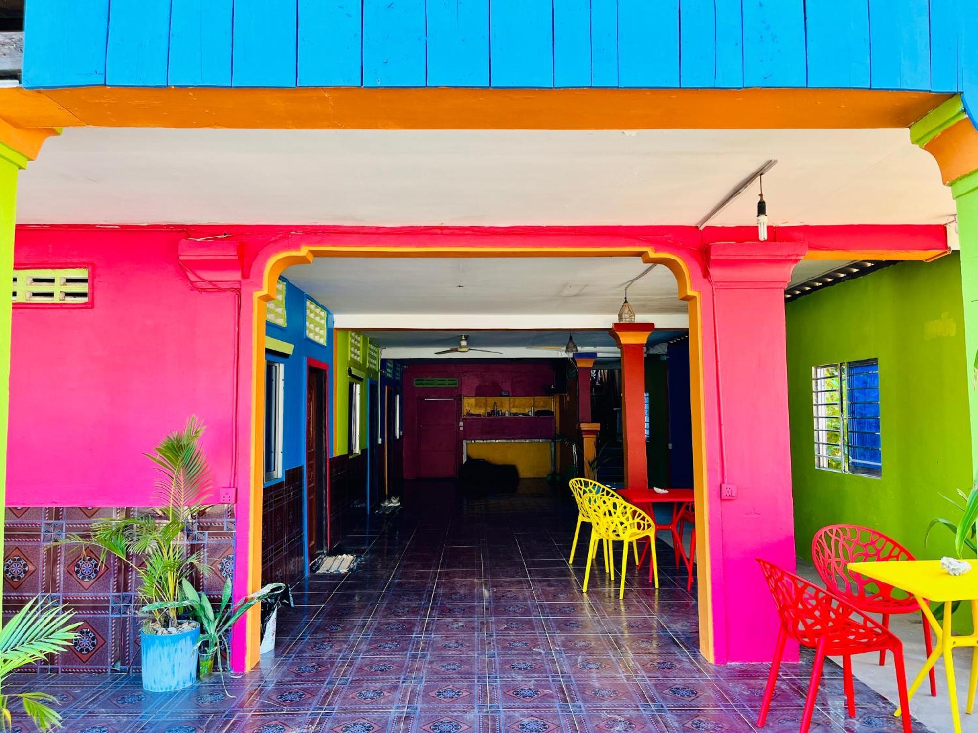 Happiness Guesthouse كوه رونغ ساملوم المظهر الخارجي الصورة