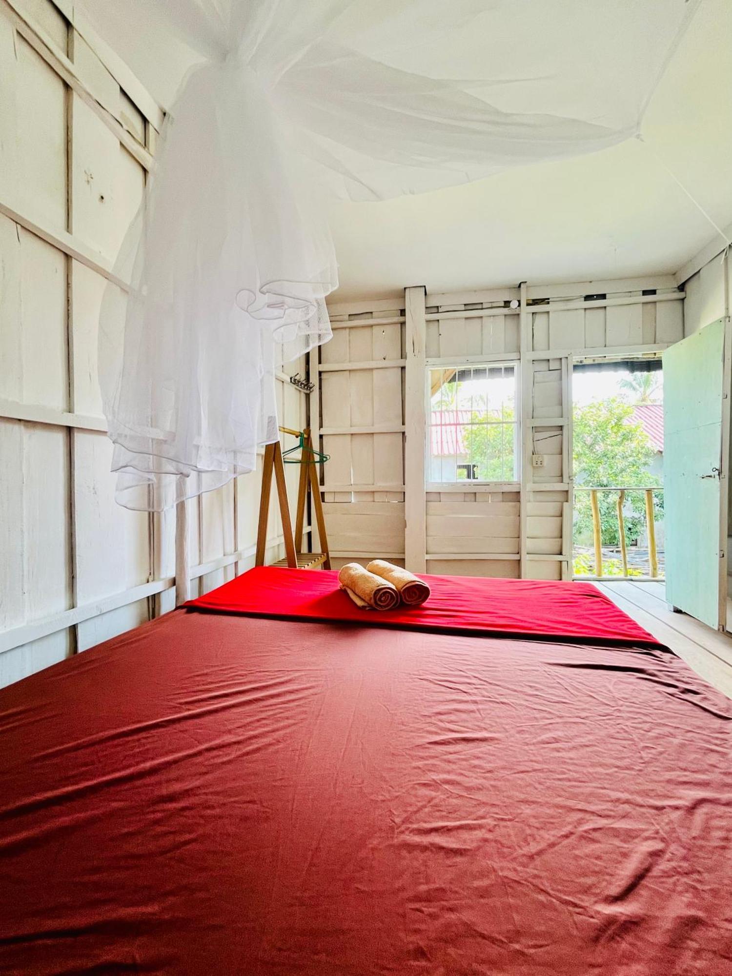 Happiness Guesthouse كوه رونغ ساملوم المظهر الخارجي الصورة