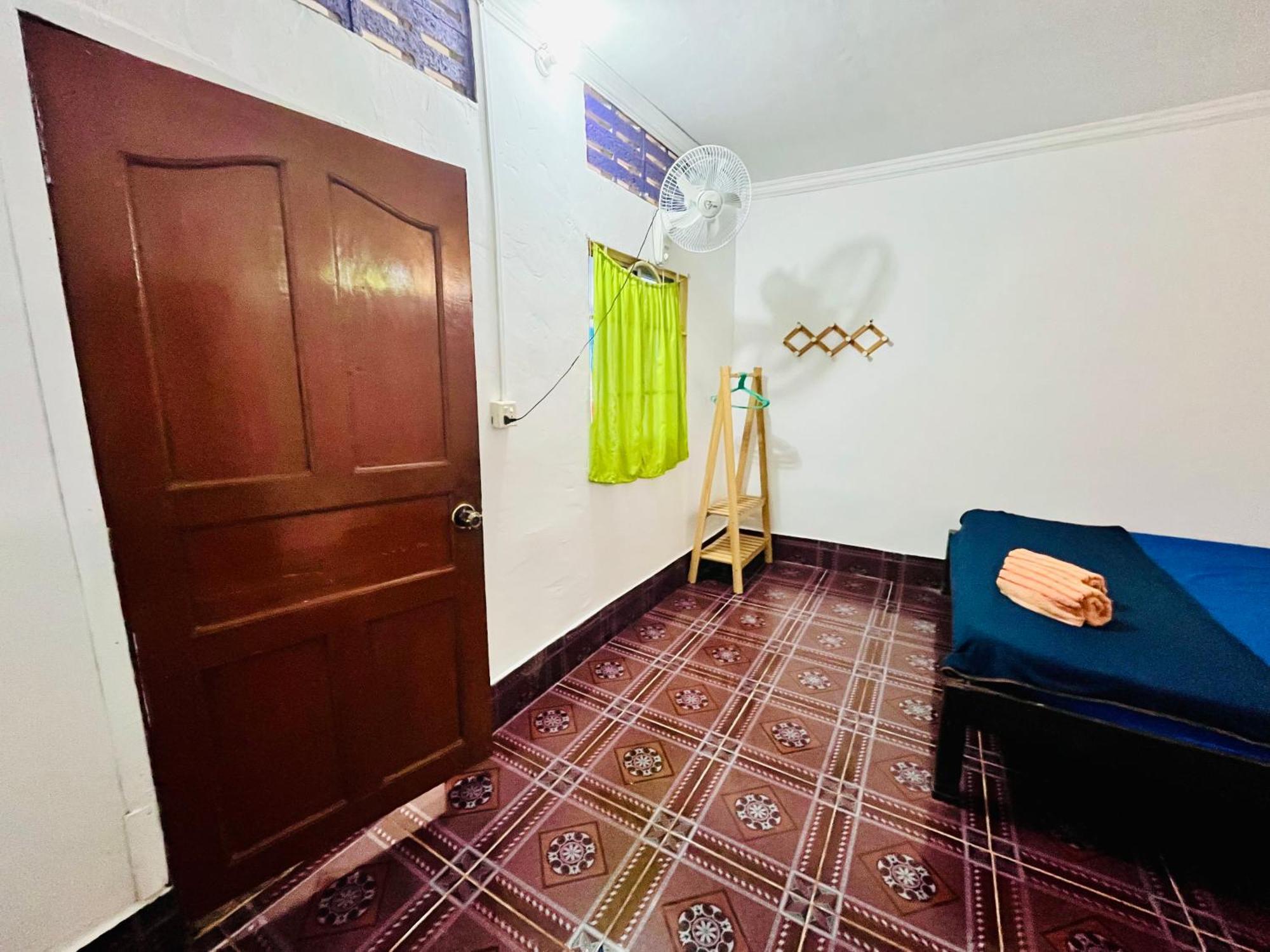 Happiness Guesthouse كوه رونغ ساملوم المظهر الخارجي الصورة