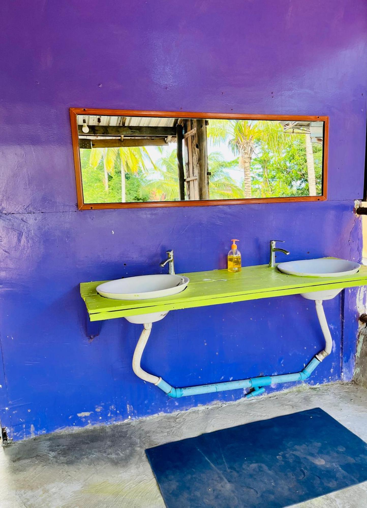 Happiness Guesthouse كوه رونغ ساملوم المظهر الخارجي الصورة